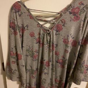 Maurice’s Women’s size 2x long sleeve tee shirt with cross details. Grey